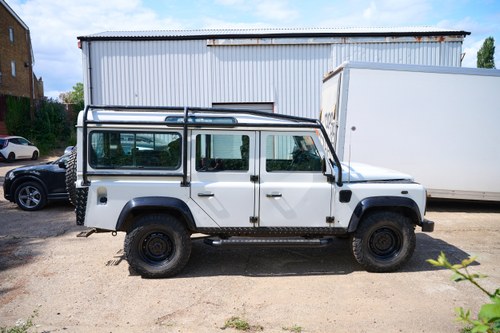 2012 Land Rover Defender 110” - 25,375 Miles Te koop (foto 9 van 129)