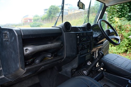 2012 Land Rover Defender 110” - 25,375 Miles Te koop (foto 20 van 129)