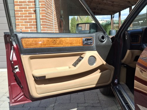 1989 Jaguar XJ6 3.6 Sovereign XJ40 For Sale (picture 35 of 76)
