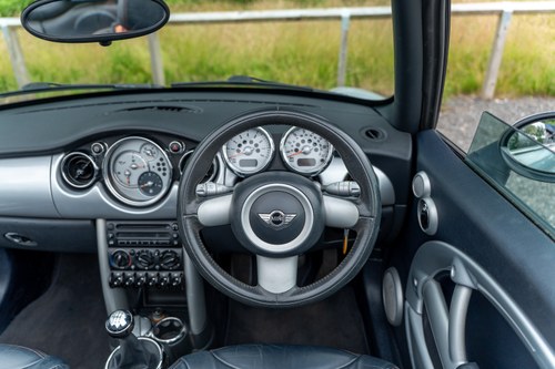 2004 MINI Cooper Convertible R52 - CHILI Pack Te koop (foto 28 van 200)