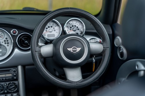 2004 MINI Cooper Convertible R52 - CHILI Pack Te koop (foto 29 van 200)