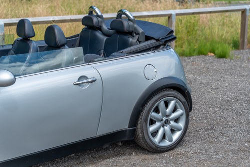 2004 MINI Cooper Convertible R52 - CHILI Pack Te koop (foto 129 van 200)
