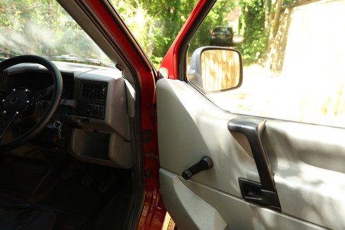 1995 Volkswagen T4 Caravelle Camper In vendita (immagine 37 di 258)