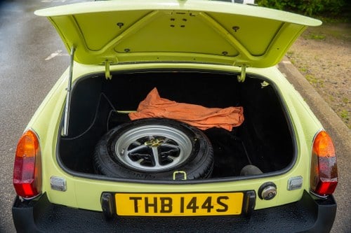 1977 MGB Roadster Te koop (foto 81 van 143)