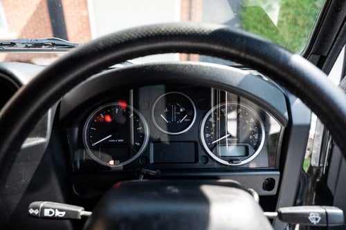 2015 Land Rover Defender 90 XS For Sale (picture 2 of 245)
