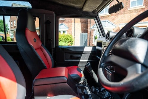 2015 Land Rover Defender 90 XS For Sale (picture 6 of 245)