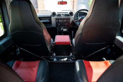 2015 Land Rover Defender 90 XS For Sale (picture 110 of 245)