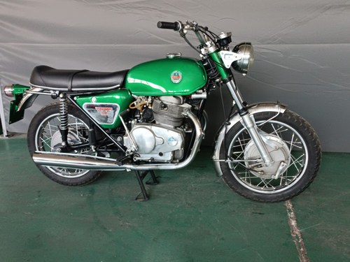 1971 Benelli Tornado 650 Te koop (foto 9 van 95)