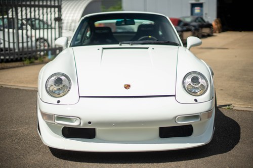 1996 Porsche 911 3.6L Carrera 2 GT2 Evocation 993 For Sale (picture 12 of 118)