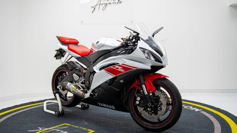 2008 Yamaha YZF R6 - 2 2008 Yamaha YZF R6 - 2