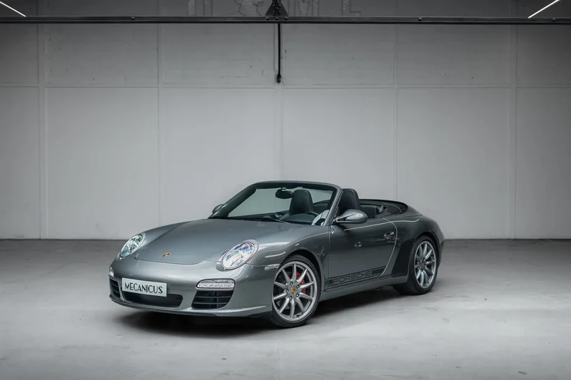 2010 Porsche 911 - 1 2010 Porsche 911 - 1