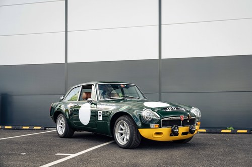 1975 MGB GT 2L Sebring Replica Te koop (foto 19 van 135)