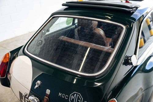 1975 MGB GT 2L Sebring Replica Te koop (foto 86 van 135)