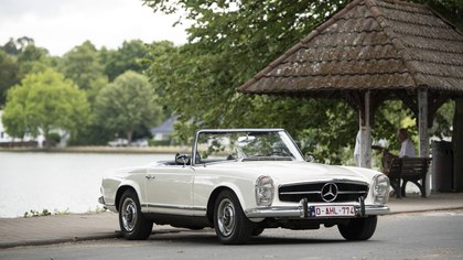 Mercedes SL Class 230 SL Pagoda