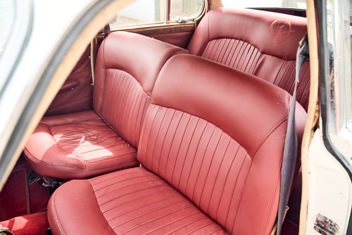 1969 Daimler 250 V8 à vendre (picture 92 of 168)