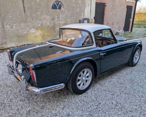 1963 Triumph TR4 Te koop (foto 13 van 154)
