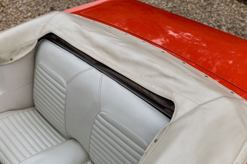 1965 Ford Mustang 289CI 4.7L D-Code Convertible à venda (imagem 54 de 228)
