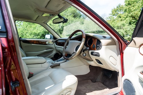 2000 Jaguar X308 XJR till salu (bild 31 av 281)