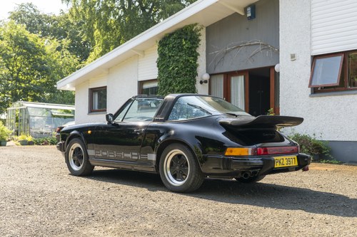 1984 Porsche 911 Targa 3.2 Carrera Te koop (foto 13 van 160)