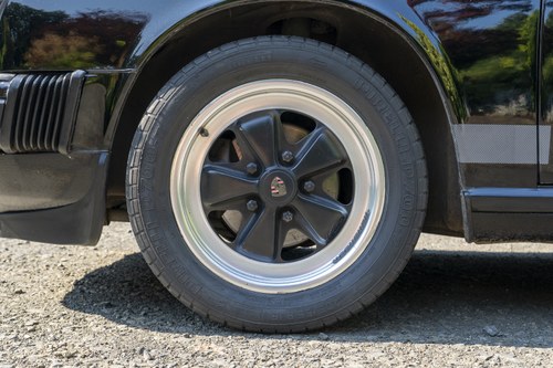 1984 Porsche 911 Targa 3.2 Carrera Te koop (foto 25 van 160)