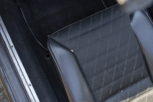 1984 Porsche 911 Targa 3.2 Carrera Te koop (foto 60 van 160)