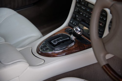 2000 Jaguar XKR Paramount 450 Te koop (foto 33 van 157)
