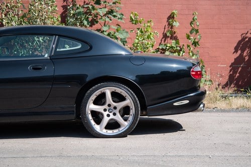2000 Jaguar XKR Paramount 450 Te koop (foto 73 van 157)