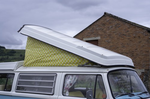1973 Volkswagen T2 Camper Van RHD Te koop (foto 132 van 151)
