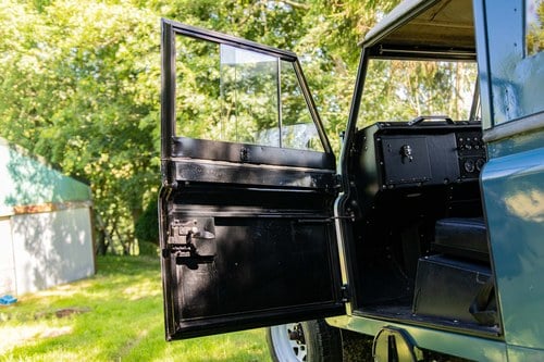1982 Land Rover Series III 88" Twin SU carburettors In vendita (immagine 24 di 80)