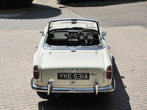 1963 Triumph TR4 with Overdrive In vendita (immagine 24 di 126)