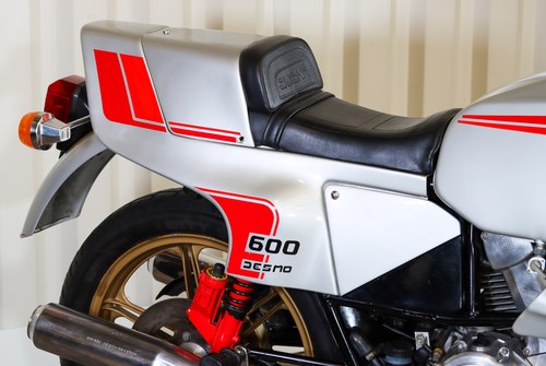 1981 Ducati 600 SL Pantah till salu (bild 13 av 20)
