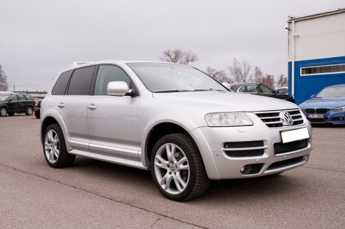 2005 Volkswagen Touareg W12 6.0 Sport 1/500 For Sale (picture 3 of 132)