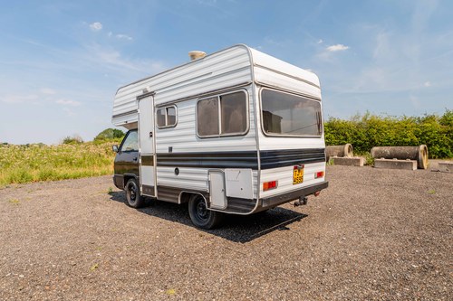 1984 Mitsubishi L300 Camper à vendre (picture 15 of 106)