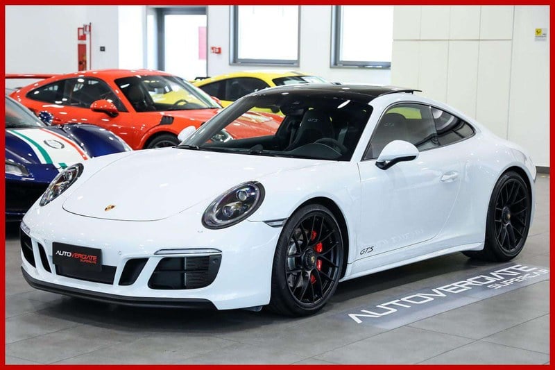 2017 Porsche 911 - 1 2017 Porsche 911 - 1