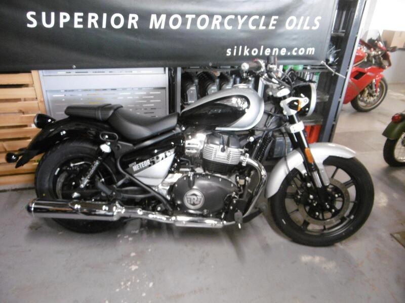 2026 Royal Enfield Super Meteor - 2 2026 Royal Enfield Super Meteor - 2