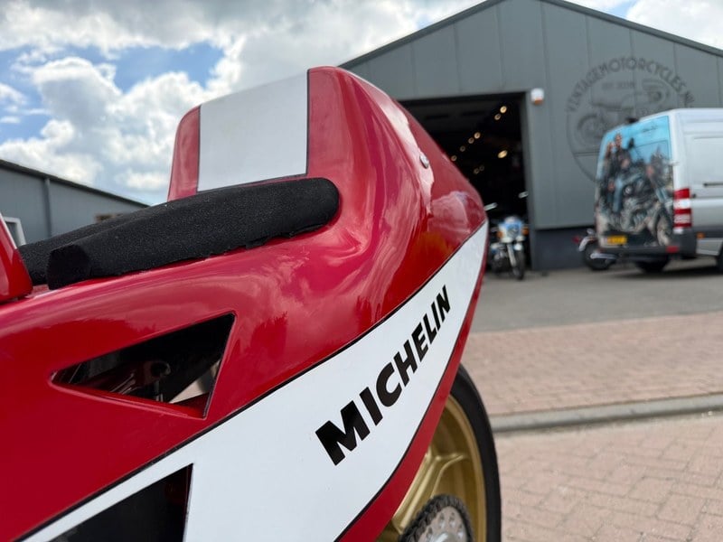 1984 Ducati 1098R - 1 1984 Ducati 1098R - 1