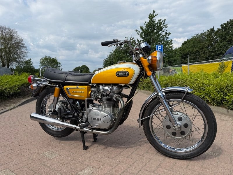 1970 Yamaha XS 650 - 1 1970 Yamaha XS 650 - 1