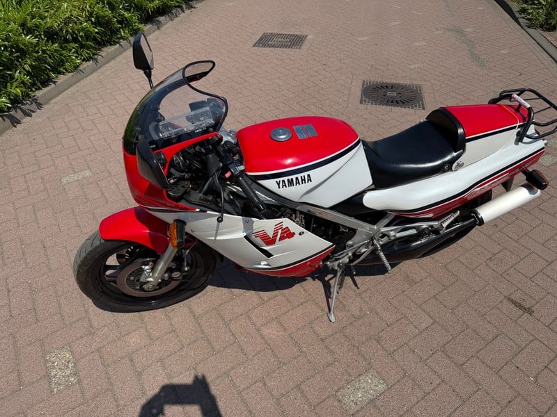 1985 Yamaha RD 500 - 2 1985 Yamaha RD 500 - 2