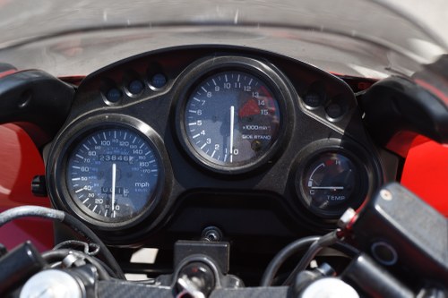 1991 Honda CBR600F Te koop (foto 13 van 86)
