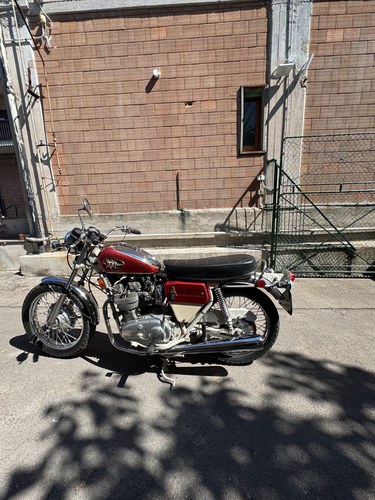 1971 BSA A75 Rocket 3 Te koop (foto 14 van 56)