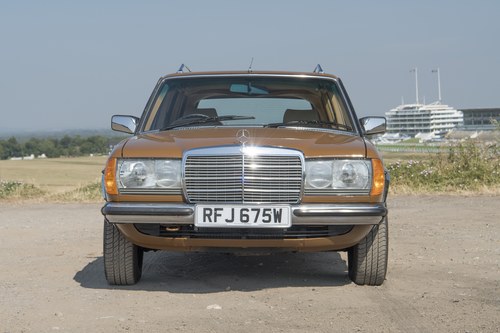 1981 Mercedes-Benz 230 TE S123 - 43,354 Miles till salu (bild 11 av 115)