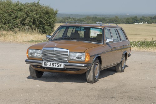 1981 Mercedes-Benz 230 TE S123 - 43,354 Miles till salu (bild 16 av 115)