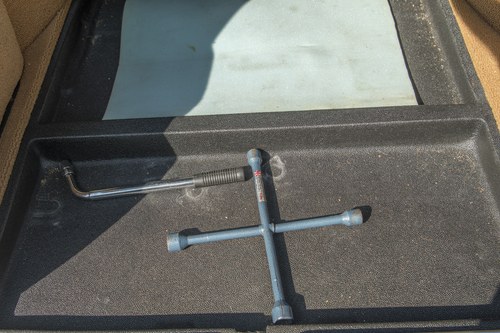 1981 Mercedes-Benz 230 TE S123 - 43,354 Miles till salu (bild 70 av 115)