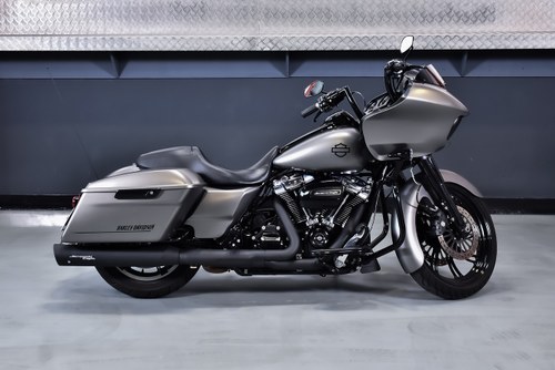 2017 Harley Davidson Road Glide 1,8L V-Twin Te koop (foto 4 van 46)