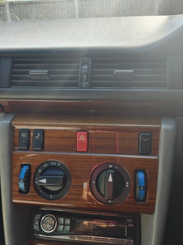 1995 Mercedes-Benz E220 Manual W124 zum Verkauf (Bild 41 von 116)