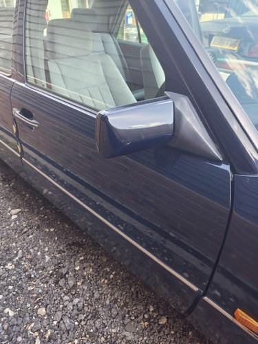 1995 Mercedes-Benz E220 Manual W124 zum Verkauf (Bild 58 von 116)