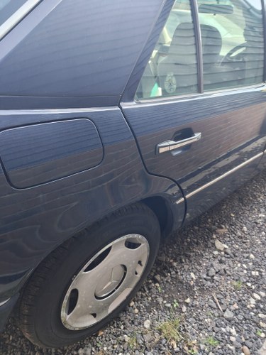 1995 Mercedes-Benz E220 Manual W124 zum Verkauf (Bild 65 von 116)