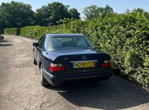 1995 Mercedes-Benz E220 Manual W124 zum Verkauf (Bild 5 von 116)