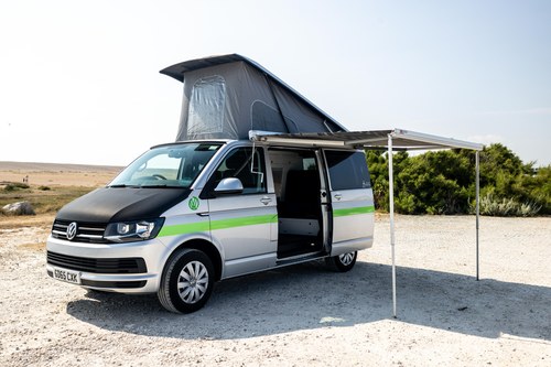 2015 VW Transporter TLine 2L TDI Camper Conversion 4 Berth à vendre (picture 1 of 101)