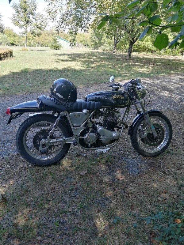 1972 Norton Commando 750 - 1 1972 Norton Commando 750 - 1